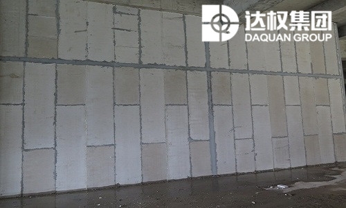 商業(yè)建筑墻體