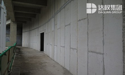 輕質(zhì)隔墻板實(shí)惠又實(shí)用