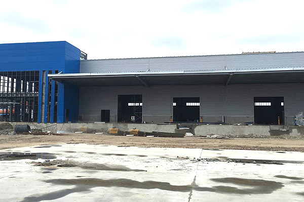 華權(quán)高性能防火保溫建材輕質(zhì)隔墻板使用廣泛